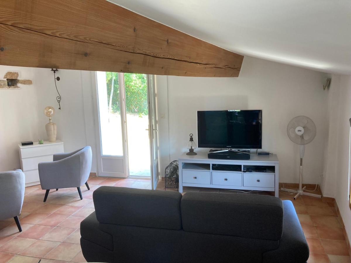 A L'Ombre Du Gros Chene Villa Sainte-Anastasie-sur-Issole Bagian luar foto